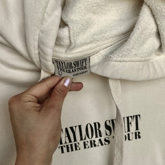 Taylor Swift The Eras Tour Official Merch Sweatshirt - Picture 5 of 7